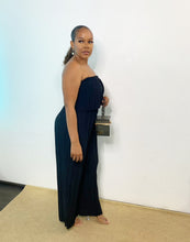 Load image into Gallery viewer, Black Pleated Wide Leg Tube Jumpsuit
